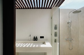 Limbo Lux Bungalows