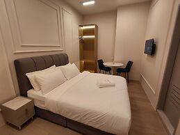 The Suite by Manhattan Group