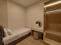 The Suite by Manhattan Group