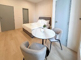 The Suite by Manhattan Group