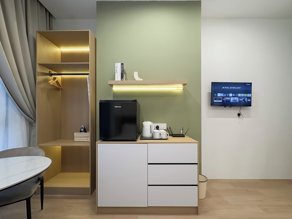 The Suite by Manhattan Group