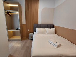 The Suite by Manhattan Group