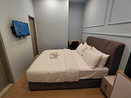 The Suite by Manhattan Group