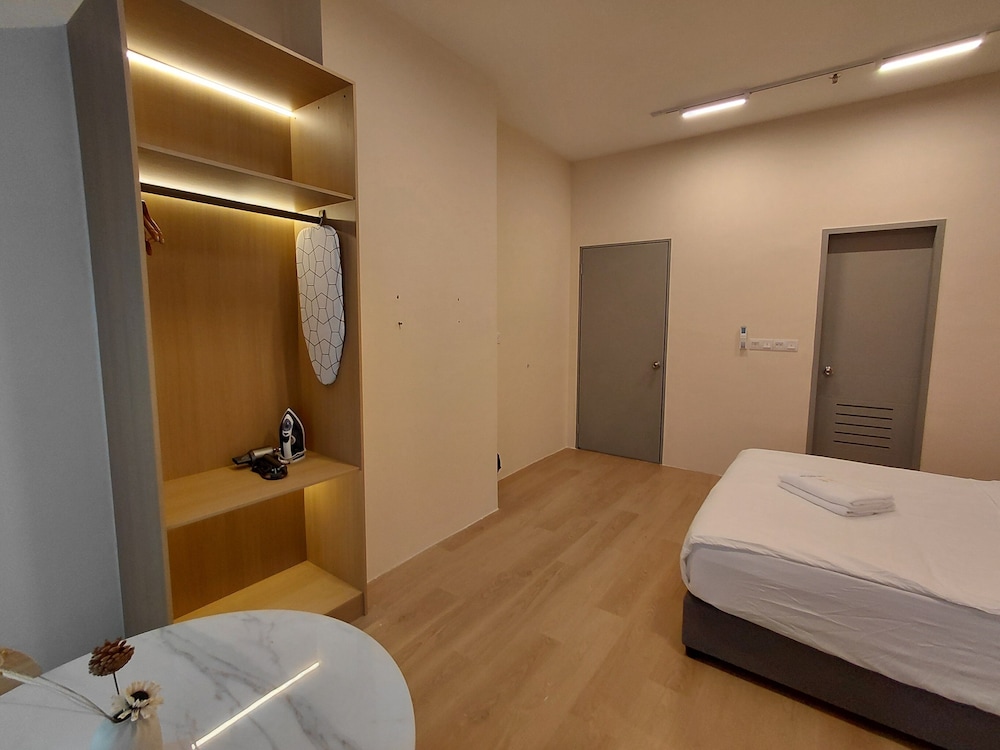 The Suite by Manhattan Group