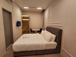The Suite by Manhattan Group