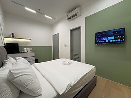 The Suite by Manhattan Group