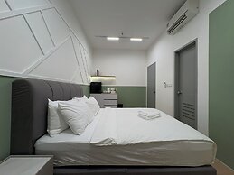 The Suite by Manhattan Group