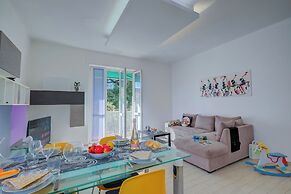 Asia Apartment Laveno Center