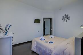 Asia Apartment Laveno Center