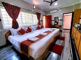 Hotel Gvs Residency