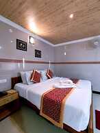 Hotel Gvs Residency