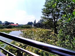 Hotel Gvs Residency