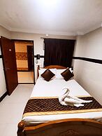 Hotel Gvs Residency