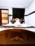 Hotel Gvs Residency
