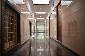 Hotel Gvs Residency
