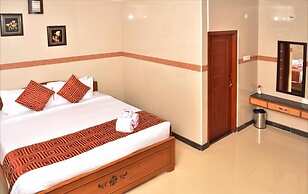 Hotel Gvs Residency