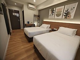 KARASKY HOTEL