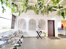 Hotel RG Residency
