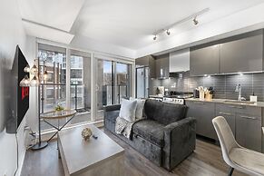 Jarvis Suites - Prime Location