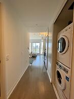 Jarvis Suites - Prime Location