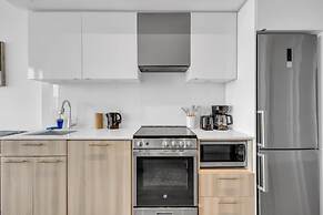 Jarvis Suites - Prime Location