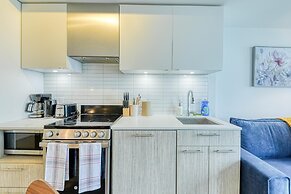Jarvis Suites - Prime Location