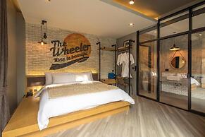 Wheeler Bed & Bike