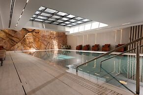 Light Filled Modern Eilat Getaway