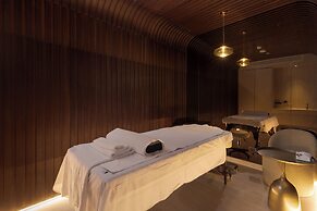 Light Filled Modern Eilat Getaway