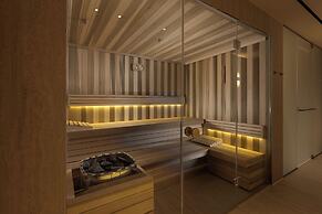 Sunlit Desert View Modern Retreat