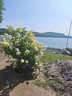 Waterfront Cabin on Lake Superior Sleeps 7 Plus ppl