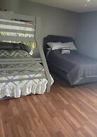 Lake Superior Waterffront Main Unit of Duplex Sleeps 8 ppl