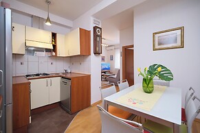 Old Town Art Apartment Split by Litto