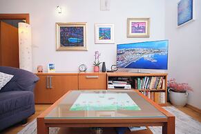 Old Town Art Apartment Split by Litto