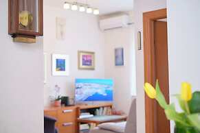 Old Town Art Apartment Split by Litto