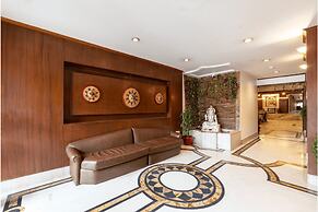 Mayur Hotel