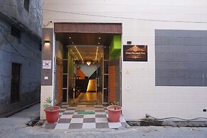 Hotel Konaaz Inn