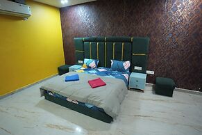 Hotel Konaaz Inn