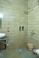 Hotel Konaaz Inn