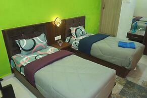 Hotel Konaaz Inn