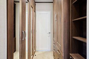 Host Stay Sutton Lodge
