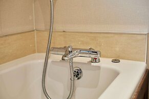 Host Stay Sutton Lodge
