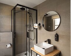 Limehome Versailles Rue du Bailliage