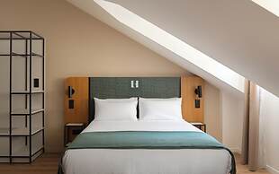 Limehome Versailles Rue du Bailliage