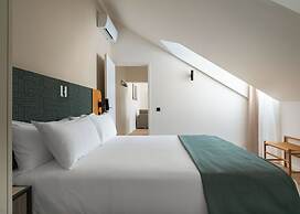 Limehome Versailles Rue du Bailliage