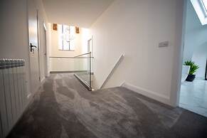 Stunning 3 Bed Converted Village Hall