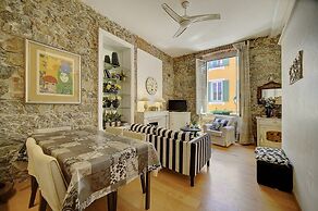 Atypique Appartement 2 Chambres Suquet A2b159