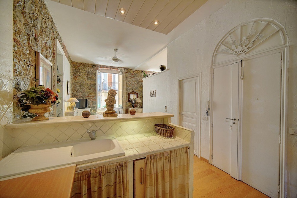 Atypique Appartement 2 Chambres Suquet A2b159