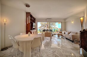 3 pi ces Terrasse vue mer et Parking A2b232