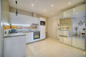 2 Pieces Moderne 300 m Plages Croisette A1b238